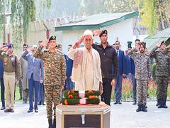 
      
      LG Manoj Sinha pays homage to soldiers, porters killed in J-K
      
      