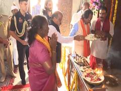 
      
       President Murmu offers prayers at Jagannath temple in Raipur
      
      