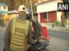 
      
      J-K: Search op on to trace Gulmarg, Gagangir attack accused 
      
      
