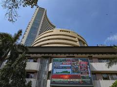 
      
      FIIs sold Rs 20,024 crore of equities this week, drags Nifty
      
      