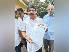
      
      KFCOC meets CM Siddaramaiah on price issue of movie tickets 
      
      