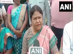 
      
      BJP leader Sita Soren slams Congress' Irfan Ansari  
      
      