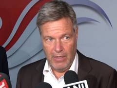 
      
      'India's economic growth chance for Germany to diversify...'
      
      
