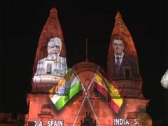 
      
      Vadodara decked up with beautiful lights to welcome PM Modi
      
      