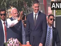
      
      PM Modi and Spain's Sanchez hold roadshow in Vadodara
      
      