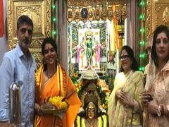
      
      Shiv Sena candidate Shaina NC offers prayers at Mumba Devi Temple
      
      