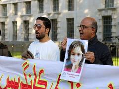 
      
      London: Sindhis protest against Indus canals, human rights abuses
      
      