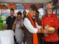 
      
      Kailash Vijayvargiya sells rations in Indore on Dhanteras
      
      