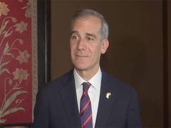 
      
      Garcetti lauds Indian Americans' contributions at Diwali event
      
      