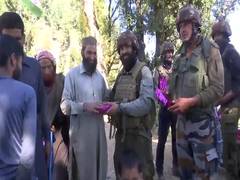
      
      J-K: Indian Army Romeo Force celebrated Diwali with the locals
      
      