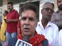 
      
      "Person holding constitutional post should rise above party...
      
      