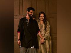
      
      Sonakshi Sinha celebrates her first Diwali with hubby Zaheer
      
      