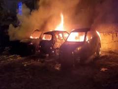 
      
      Haryana: 4 cars, 1 auto gutted in fire after massive blaze breaks
      
      