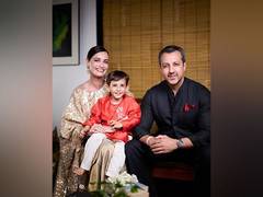 
      
      Dia Mirza drops family pictures from their Diwali celebration
      
      