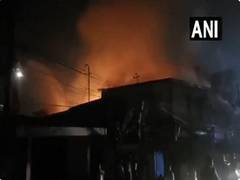 
      
      Assam: Massive fire engulf 3 shops in Jorhat, none injured
      
      