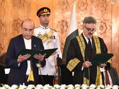 
      
      Chief Justice powers ordinance in Senate
      
      