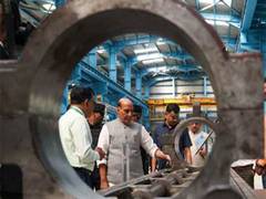 
      
      Defence Minister Rajnath Singh visits Field Gun Factory in Kanpur
      
      