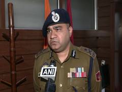 
      
      J-K: LeT commander killed in Srinagar encounter; 4 jawans injured
      
      
