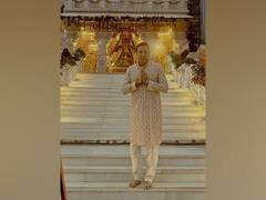 
      
      Laxman visits Ayodhya with family to seek Ram Lalla's blessings
      
      