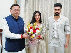 
      
      Newlyweds Surbhi Jyoti-Sumit Suri  meet Uttarakhand CM
      
      