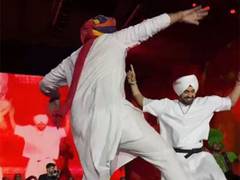 
      
      Diljit breaks into bhangra with Marwari fan at Jaipur concert
      
      