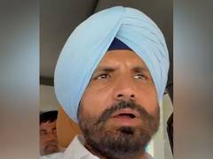 
      
      Punjab Congress Chief lashes out at AAP over farmers plight
      
      