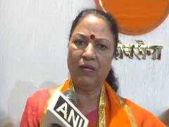 
      
      Shiv Sena candidate Suvarna Karanje files complaint to Maharashtr
      
      
