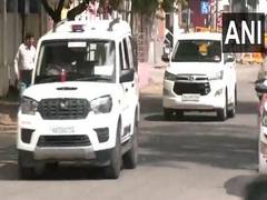 
      
      Karnataka CM Siddaramaiah reaches Lokayukta Office in Mysuru
      
      
