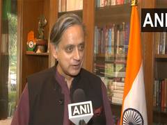 
      
      Shashi Tharoor calls US presidential race 