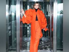 
      
      Heidi Klum hits back at fashion critics 
      
      