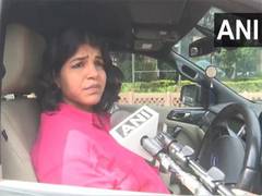 
      
      Sakshi Malik claims she is being threatened
      
      