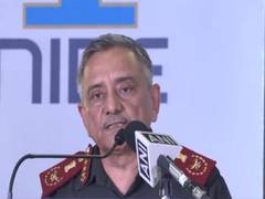 
      
      CDS General Anil Chauhan praises Agnipath scheme
      
      