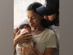 
      
      Alia Bhatt shares precious picture of Raha with Ranbir
      
      