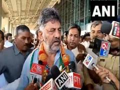 
      
      Shivakumar praises Siddaramaiah for appearing before Lokayukta
      
      