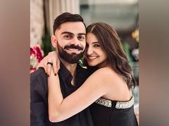 
      
      Anushka Sharma, Virat Kohli enjoy Mumbai brunch date
      
      