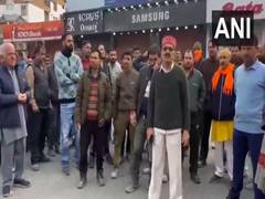 
      
      J-K: Sanatan Dharm Sabha protests against killing of two village 
      
      
