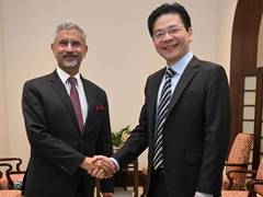
      
      EAM S Jaishankar meets Singaporean PM  Lawrence Wong
      
      