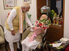
      
      PM Modi meets L K Advani on 97th birthday, hails his contribution
      
      