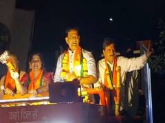 
      
      Ravi Kishan campaigns for BJP candidate in Kandivali East
      
      
