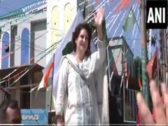 
      
      Priyanka Gandhi conducts roadshow in Wayanad
      
      