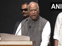 
      
      Mallikarjun Kharge's indirect jibe at CM Yogi
      
      