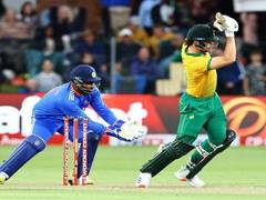 
      
      Stubbs, Coetzee overshadow Chakaravarthy's best to restore parity
      
      