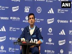 
      
      Gautam Gambhir slams Ricky Ponting's criticism of Kohli, Rohit
      
      