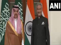 
      
      Jaishankar holds bilateral meet with Saudi counterpart Al Saud
      
      