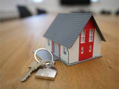 
      
      Bengaluru residential real estate saw a dip of 8 pc (YoY)
      
      
