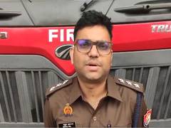 
      
      School bus catches fire in Vaishali, no casualty 
      
      