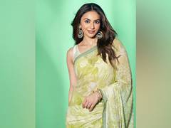 
      
      Rakul Preet Singh cherishes ‘bachpan ki yaadien’
      
      