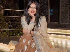
      
       Divyanka Tripathi recalls setting priorities after marriage
      
      