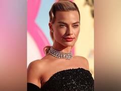 
      
      Margot Robbie recalls surreal moment listening to 'Titanic' score
      
      