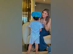 
      
      Riddhima Kapoor shares adorable pic with niece Raha
      
      